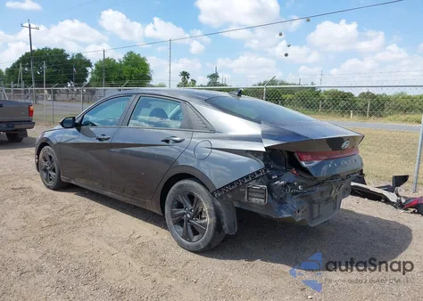 2022 Hyundai Elantra Sel z USA, uszkodzony, nr VIN 5NPLM4AG1NH079273